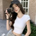 圆领短款小飞袖上衣